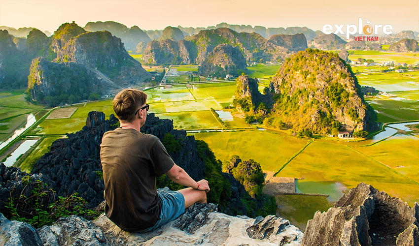 trang-an-ninh-binhVietnam-private-car